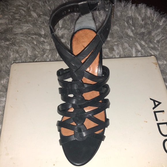 Aldo - Picture 6 of 8